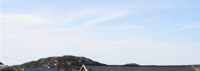 Den bua som ble kjøpt 2008.  Da med et lite utbygg med inngang og et lite rom med et klosett.  Bua nedenfor heter 